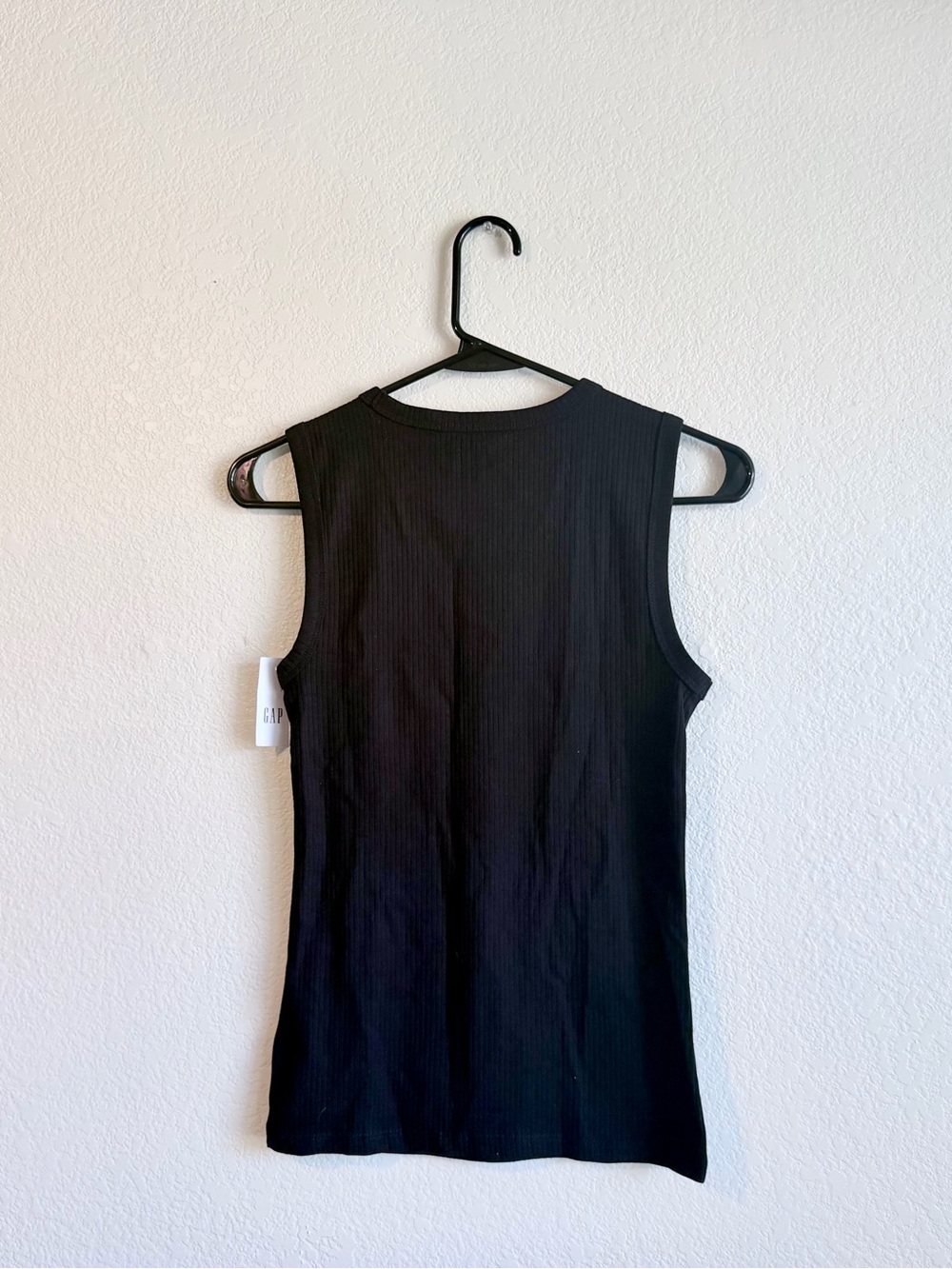 GAP Ribbed Basics Tank Top Bundle - Picture 3 of 7